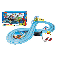 Carrera Autodráha First Paw Patrol/Tlapková Patrola 2,4m plast +2 auta na bat. v krabici 50x30x7cm