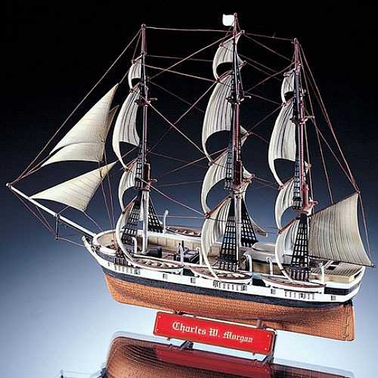 Academy Model Kit loď 14204 - NEW BEDFORD WHALER (1:200)