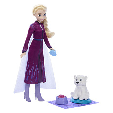 Mattel FROZEN panenka - ELSA s ledním medvěm