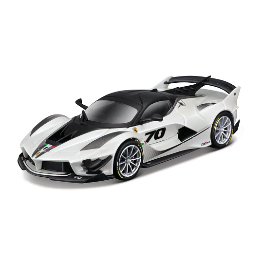 Bburago - RACING, Ferrari FXX-K EVO 2017 v dekorativním boxu, 1:43
