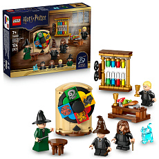 LEGO Harry Potter™ 76460 Bradavický hrad: Ceremoniál s Moudrým kloboukem LEGO Harry Potter™ 76460 Bradavický hrad: Ceremoniál s Moudrým kloboukem