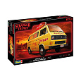 Revell Plastic ModelKit STRANGER THINGS auto 07725 - VW T3 Bus "Surfer Boy" (1:25)