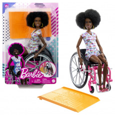 Mattel Barbie MODELKA NA INVALIDNÍM VOZÍKU V OVERALU SE SRDÍČKY